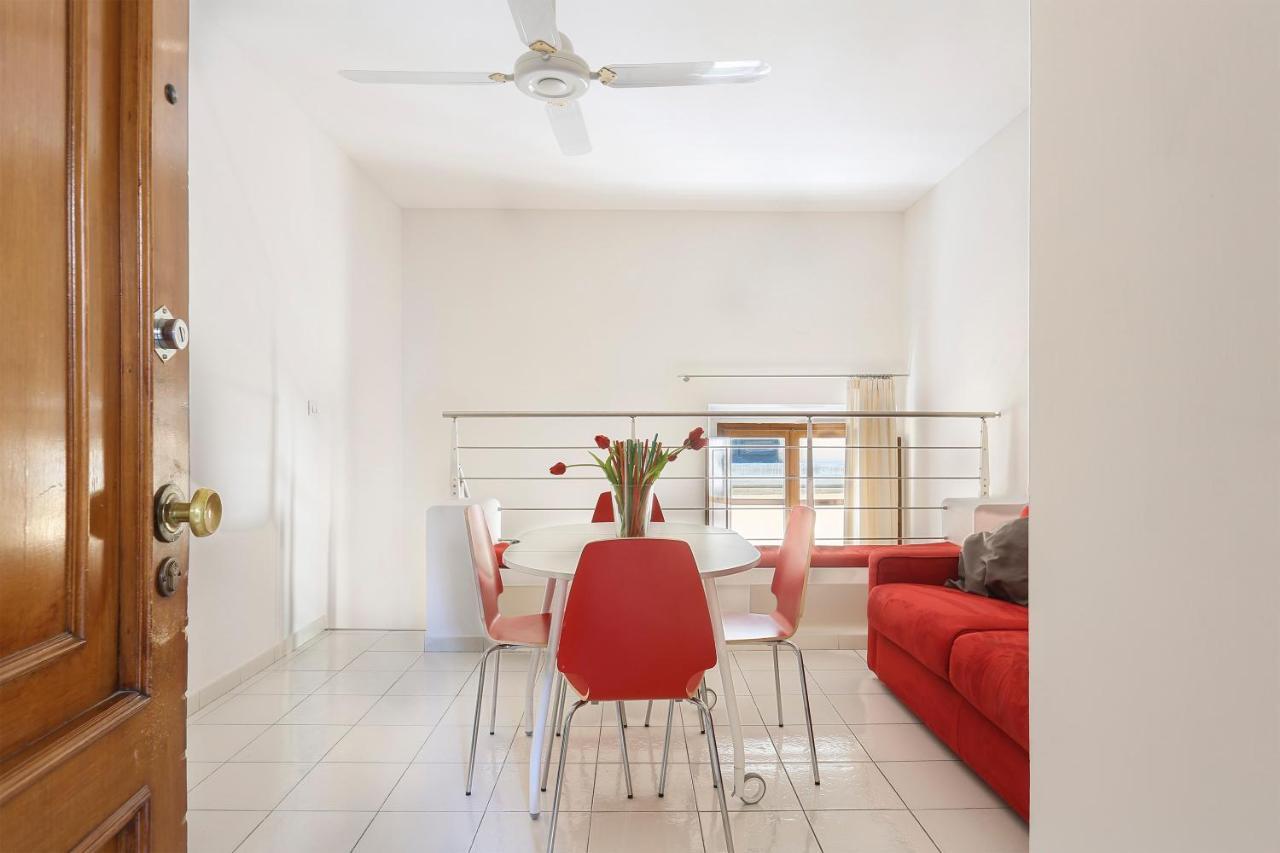 Little Gem Located Near Duomo-hosted By Sweetstay Florenz