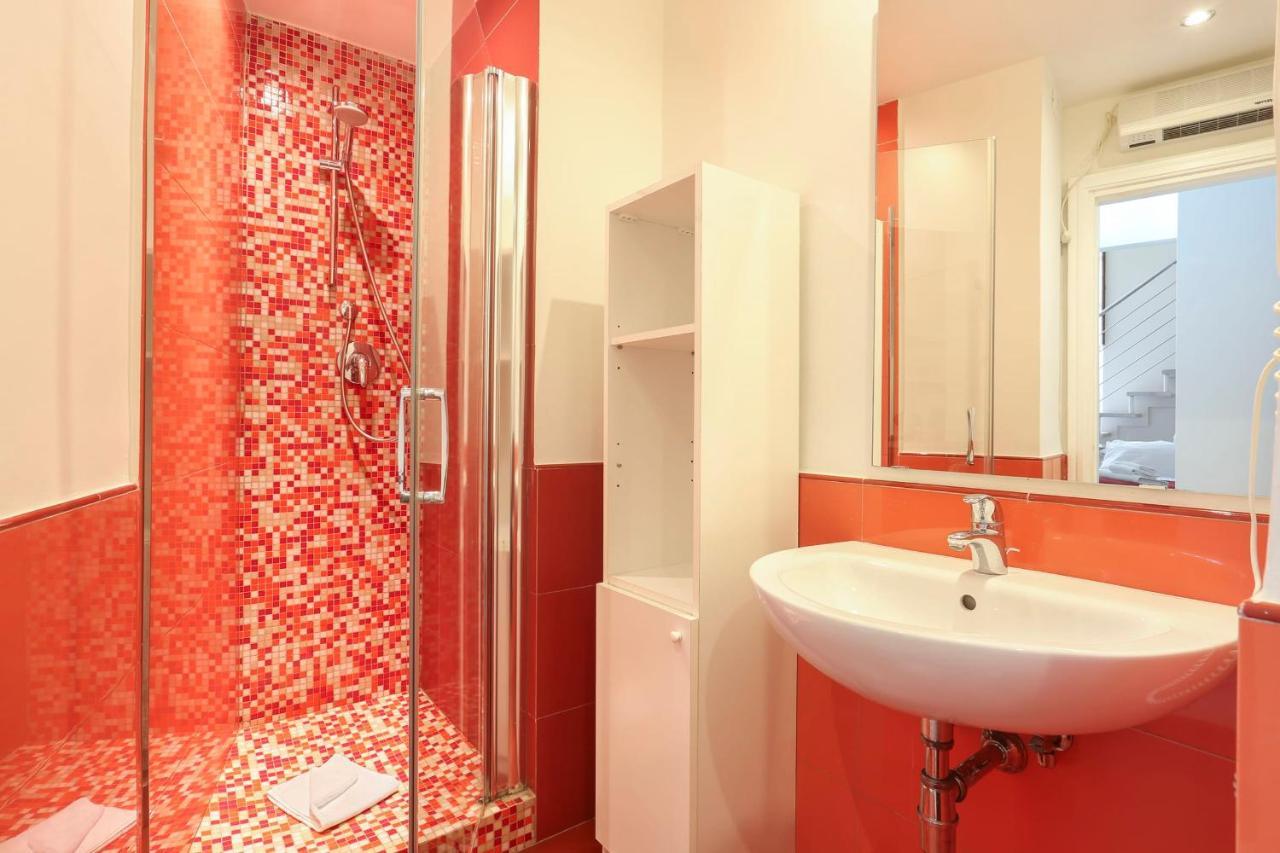 Apartment Little Gem Located Near Duomo-hosted By Sweetstay Florenz